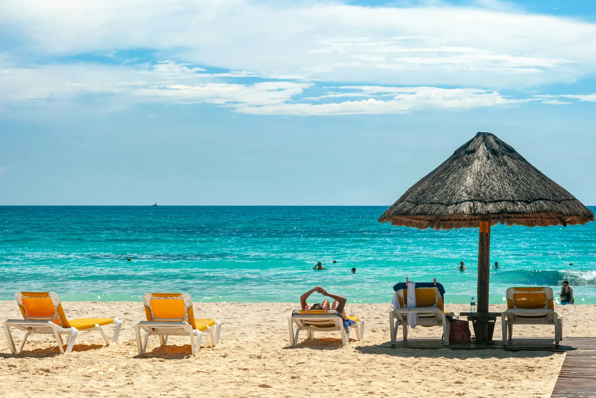 Cancún, Mexico: 28–30°C winter sun in December